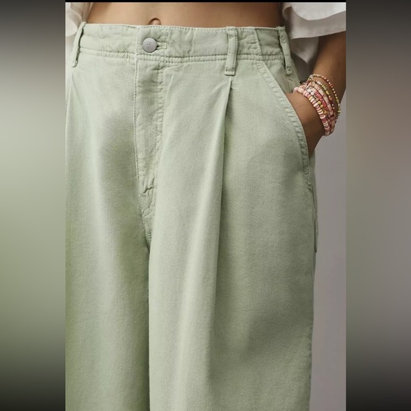 Pilcro Anthropologie sage green tapered pleated trouser size 25 NEW - Picture 4 of 5